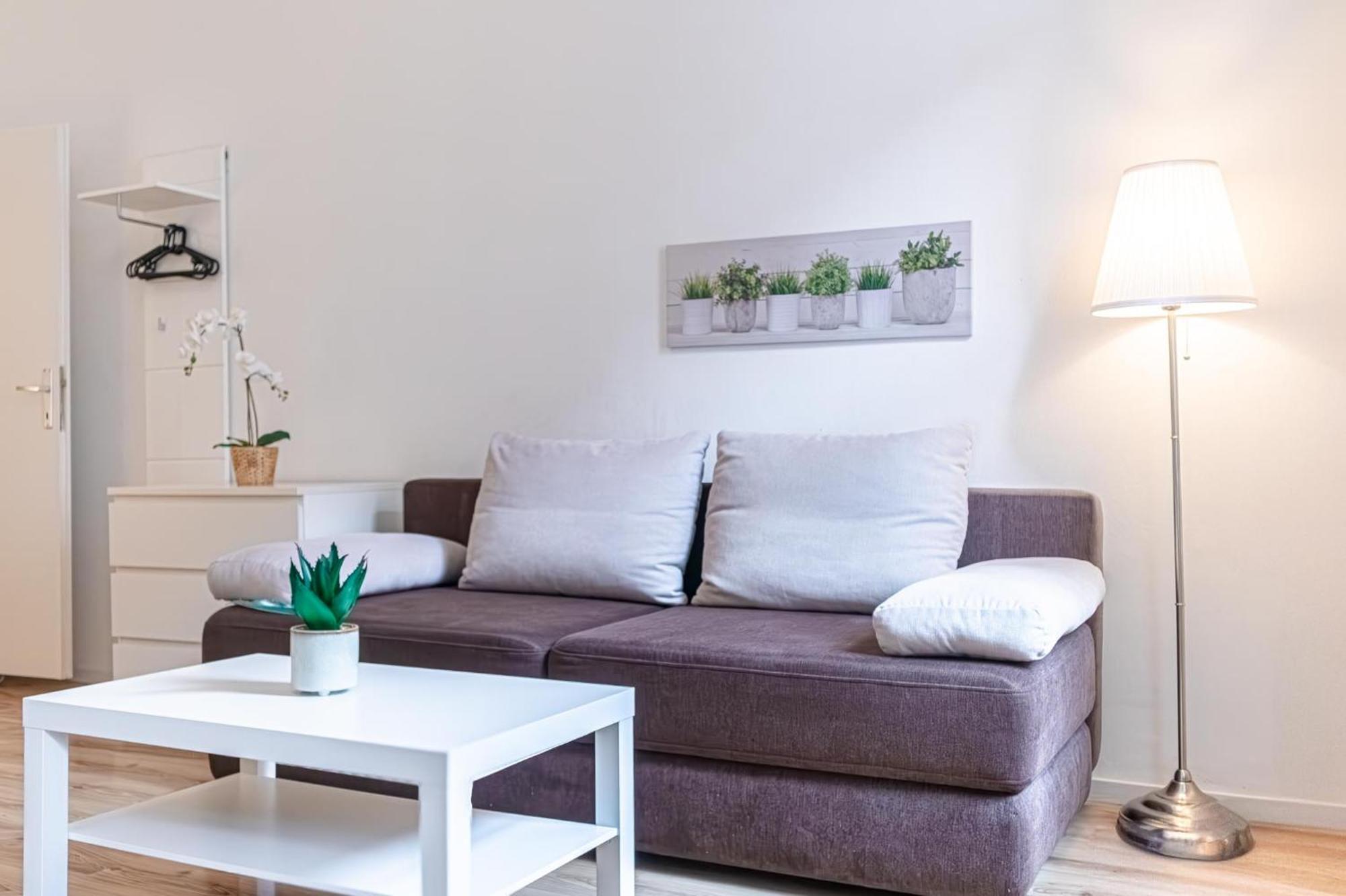 Budget-Friendly 2Br Apt With Great Location Apartment Виена Екстериор снимка